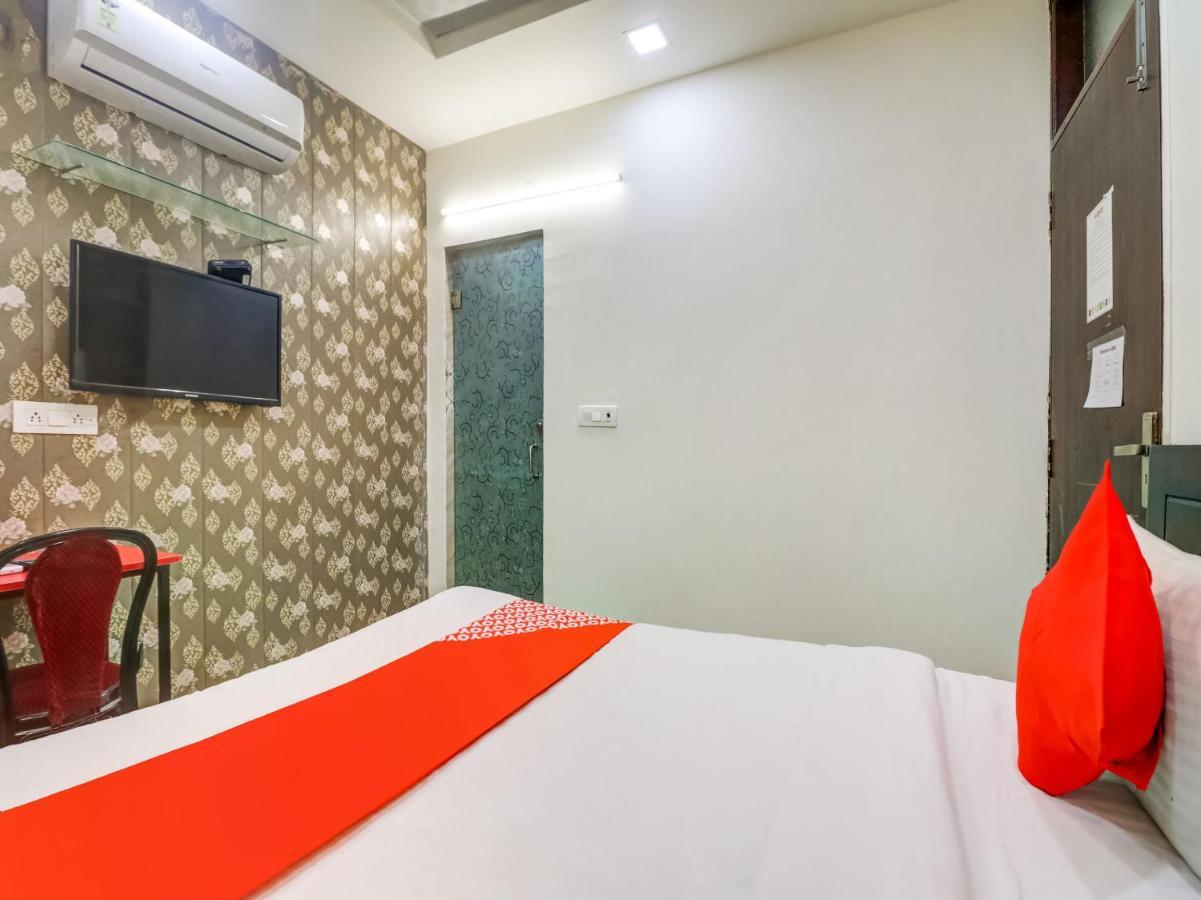 Отель Oyo 74060 Taj Residency Нью-Дели Экстерьер фото